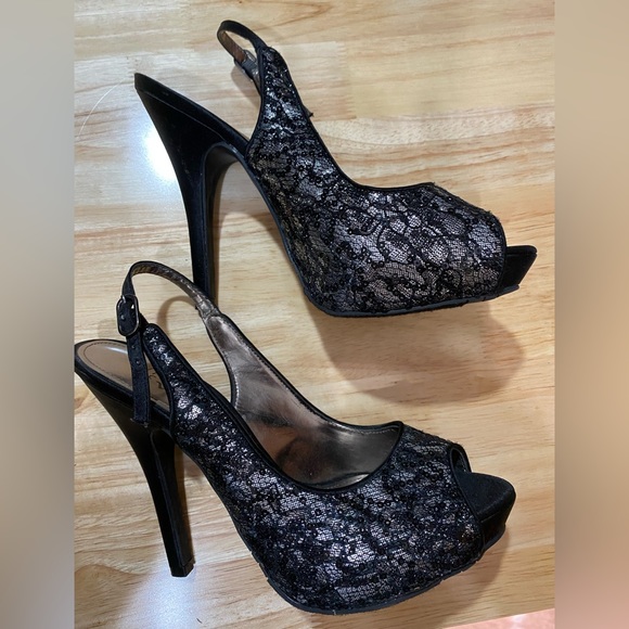 Touch of Nina high heels black lacy design - Picture 1 of 7